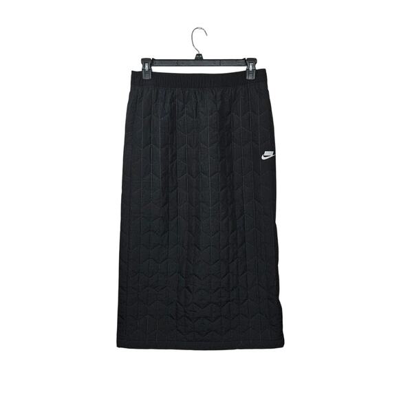 Nike Dresses & Skirts - Nike Women's Sportswear Quilted Skirt Black Pockets Sporty Medium